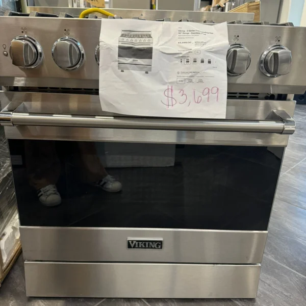 30 Inch Freestanding Gas Range with 5 Sealed Burners, 4 Cu. Ft. Oven Capacity, Continuous Grates, Self-Clean, SureSpark™ Ignition System, TruGlide™ Oven Racks, and ProFlow™ Convection Baffle: Stainless Steel, Natural Gas<br><p style="font-size: 20px; color: #A9A9A9;">Model #RVGR33025BWHLP</p>